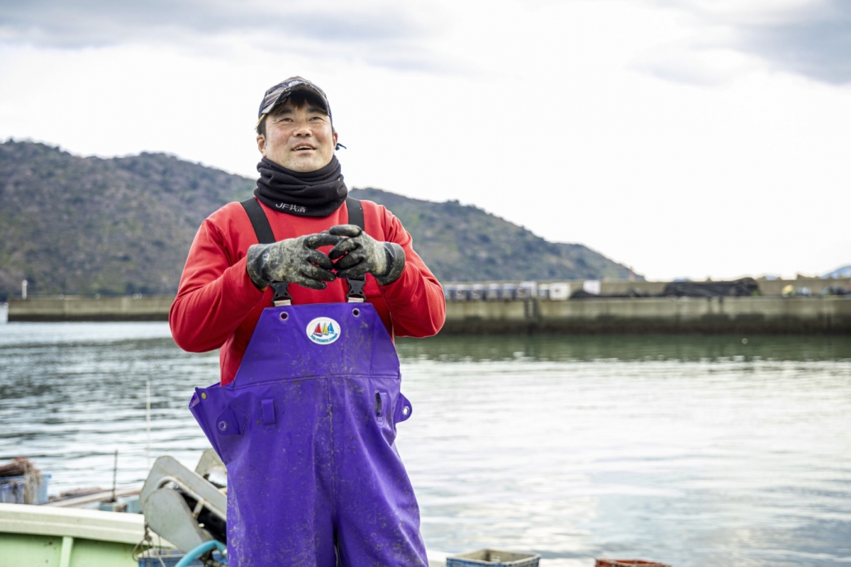 （有限会社大河水産）　牡蠣漁師　大河弘樹さん